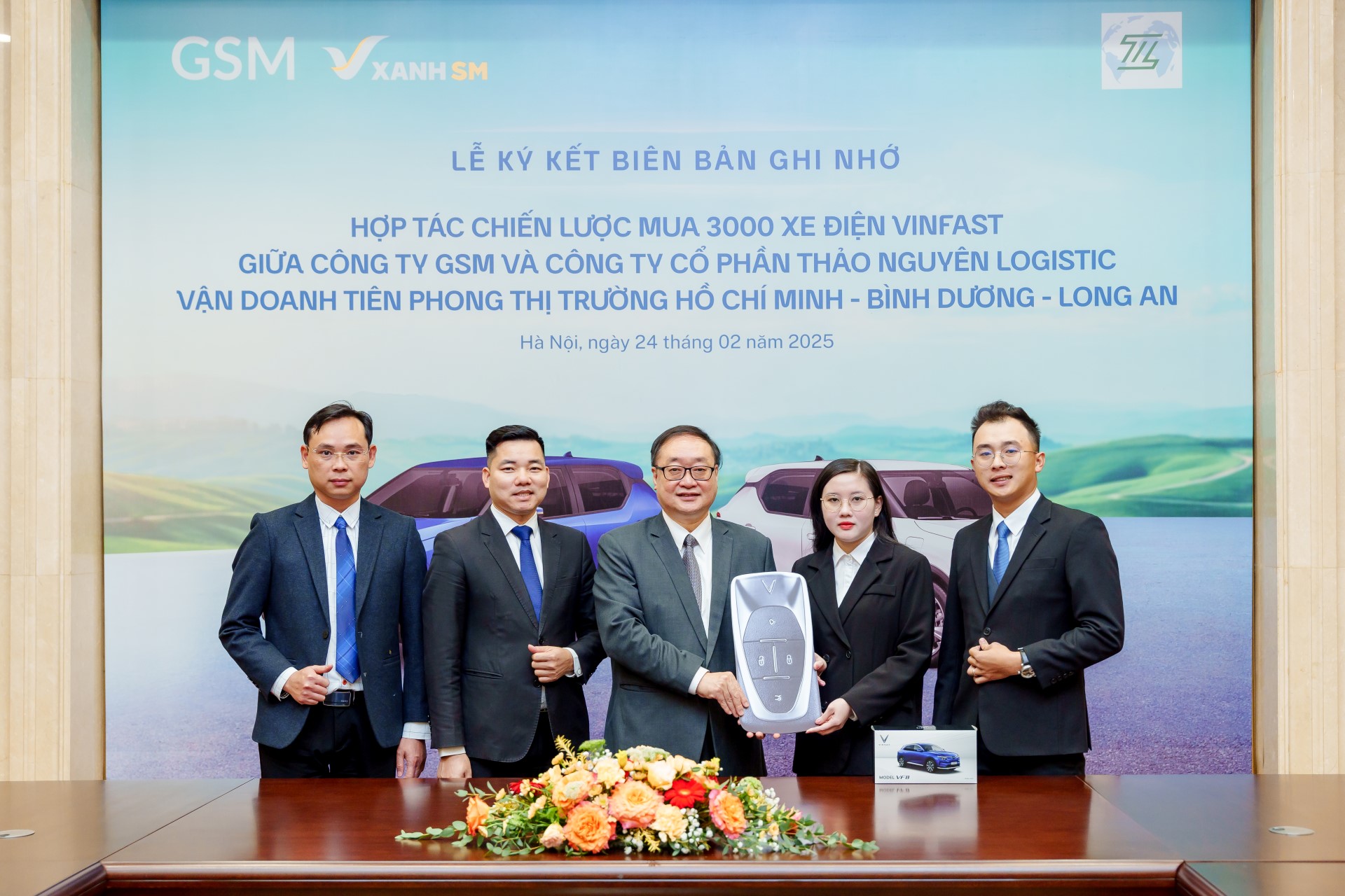 Khách 'sộp' chốt đơn 3.000 xe điện VinFast cho tỷ phú Phạm Nhật Vượng